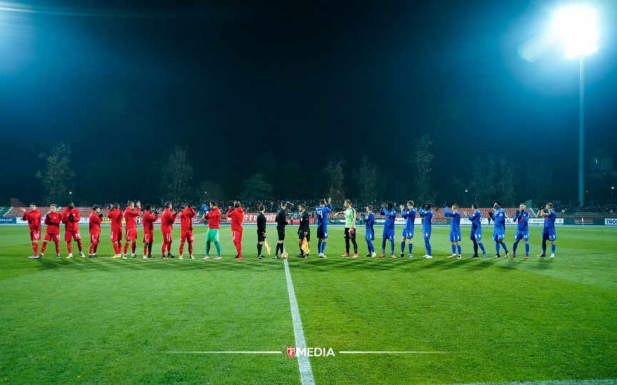 Skënderbeu-Teuta, çfarë nuk u pa në TV/ Osmani sherr me tifozët