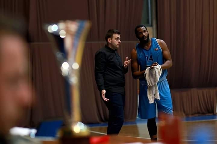 Basketboll/ Trajneri i Teutës i jep lamtumirën ekipit, zbulon sfidat e reja