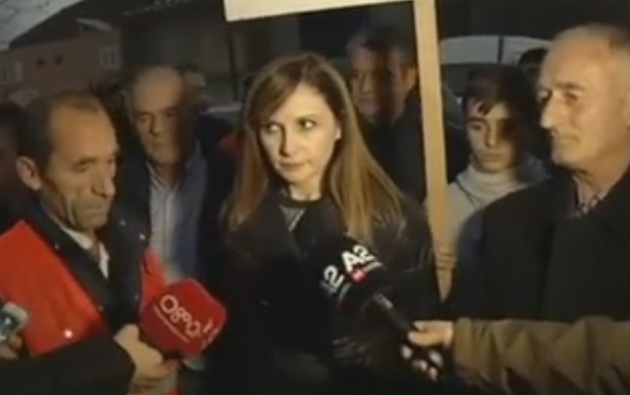 Tabaku i bashkohet protestës te Bregu i Lumit: Qeveria dhe bashkia të përballen me premtimet