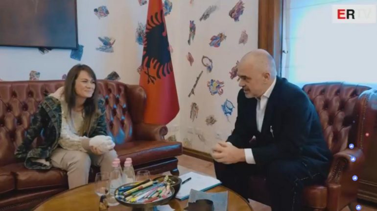 U plagos në protestë, Rama shpërblim për efektiven Ina Nuka