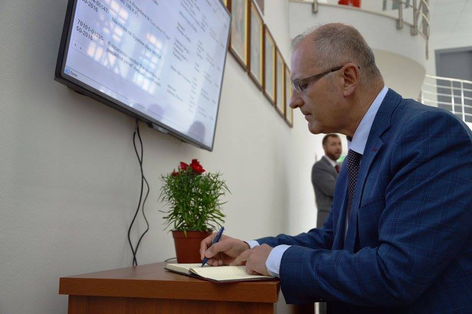 Vasili paralajmëron Ramën: Fundi është shumë afër!