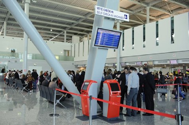 Kujdes udhëtimet në Itali, greva e sotme do sjellë anulime fluturimesh