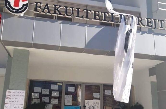 Juridiku sot nisin mësimin te gjimnazi “Petro Nini Luarasi”