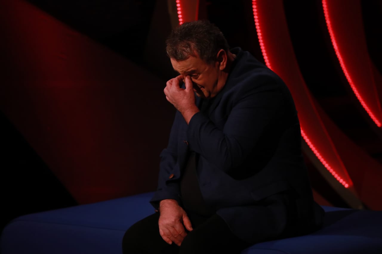 Kush e përloti aktorin e njohur Agron Llakaj? Surpriza e papritur i vjen nga…