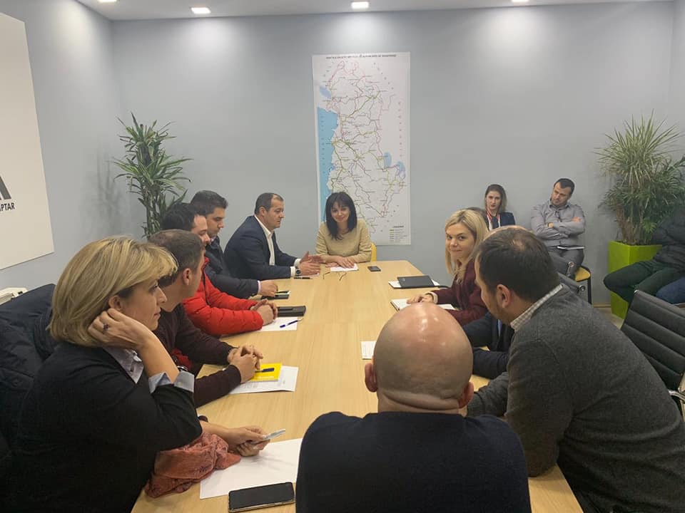 Ish-ministrja Qato merr zyrtarisht detyrën në krye të ARRSH-së