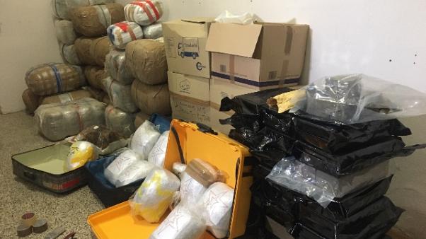 Pistoleta lodër fundos 35-vjeçarin shqiptar me 2 milionë euro drogë