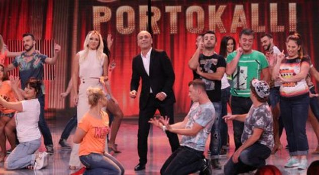 Aktori i njohur i ‘Portokallisë’ mësoi emrin e tij të vërtetë kur ishte 19 vjeç