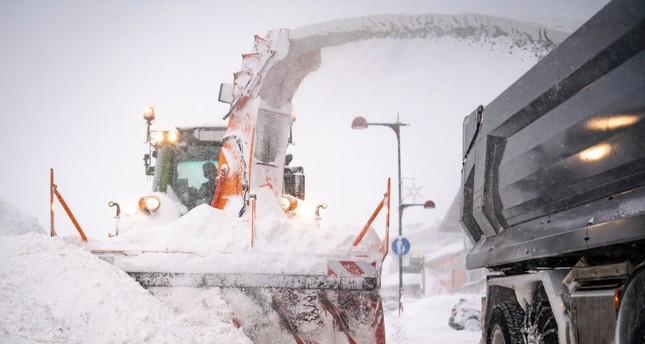 Anulohen fluturimet dhe lëvizjet e trenave për shkak të motit të keq në Gjermani