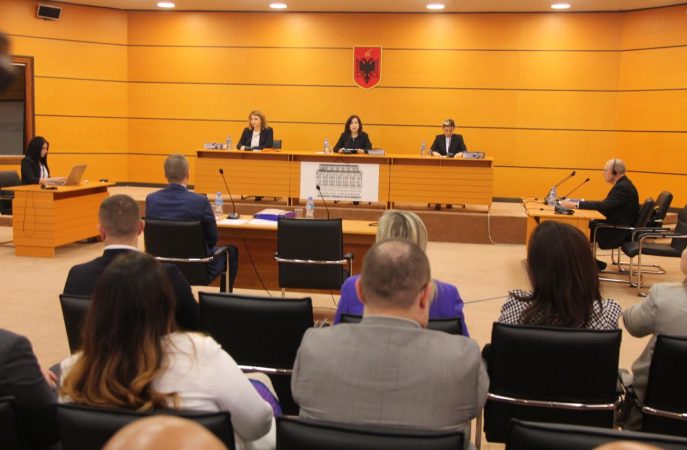 Kishte lidhje me krimin, kryetari i gjykatës ngec në Vetting