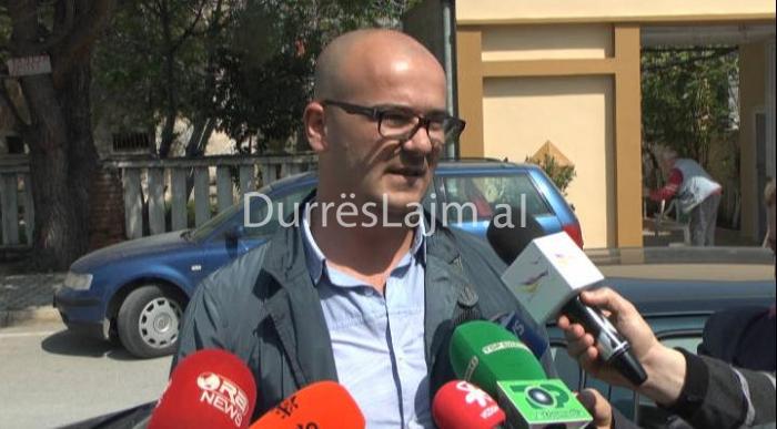 Rama e quajti “halabak”/ Kush është drejtori i shkarkuar i Hipotekës së Durrësit