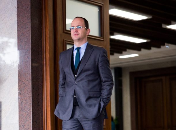 Fjala e Bushatit pas lënies së detyrës: S’ka garanci se ajo që kemi para është më e mirë