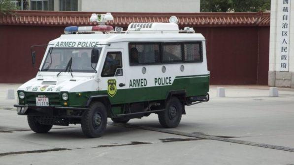 Një burrë sulmon me thikë 20 fëmijë të një shkolle fillore në Kinë