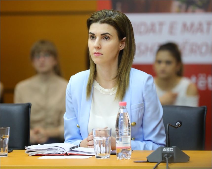 Deputetja Kërpaçi: Rama, pengmarrësi i zgjidhjes së kërkesave të studentëve
