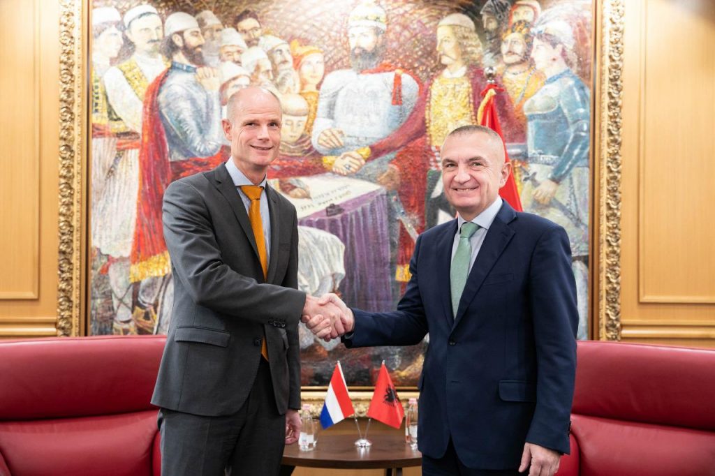 Meta pret zyrtarin holandez: Thellim të bashkëpunimit mes Shqipërisë dhe Holandës