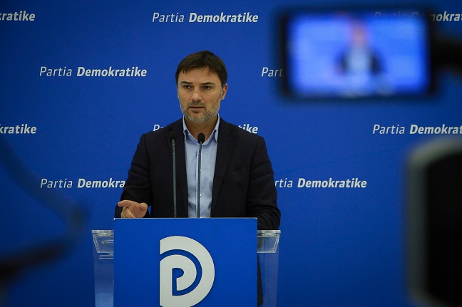 “Donika Prela pjesë e përgjimeve me kreun e bandës së Avdylajve të Shijakut”