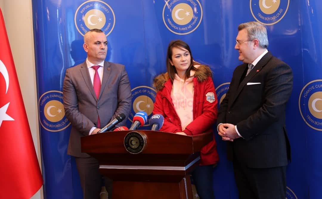 Efektivja Ina Nuka do të rioperohet për gishtat e dëmtuar