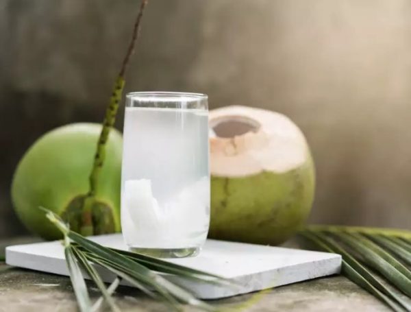 Për shkëlqim të menjëhershëm në fytyrë, provoni vetëm këto 5 produkte