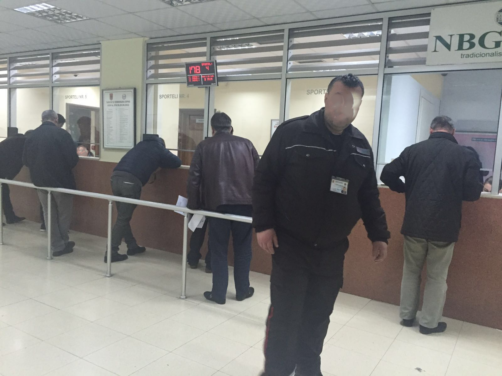 Qytetari ankohet te “Bashkëqeverisja”; Drejtori i hipotekës së Durrësit: Problemin të ta zgjidhë Rama