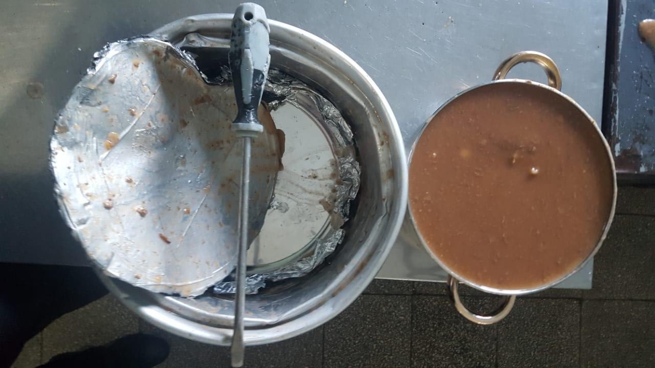 Shpikje shqiptare, ku i fshehin celularët për në burg