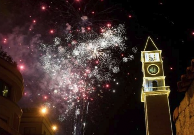 Festimet e Vitit të Ri në Tiranë jehonë në mediat ndërkombëtare