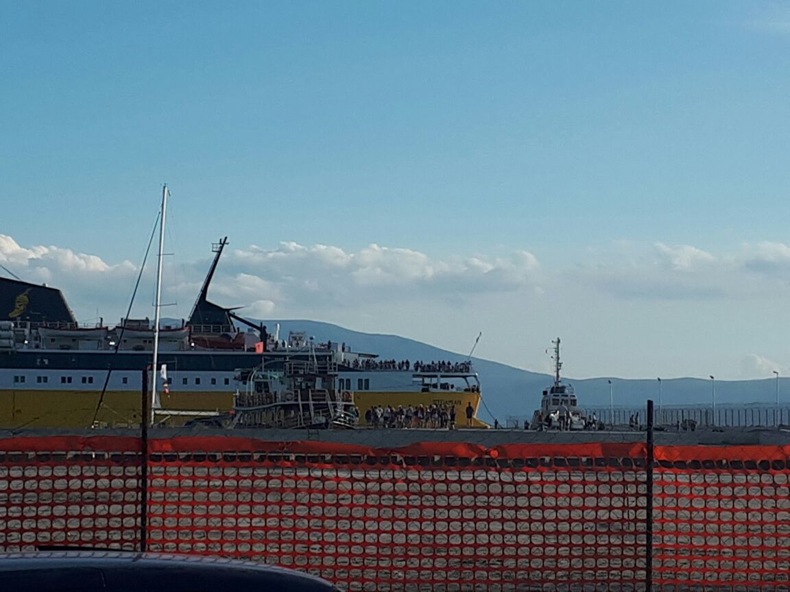 Moti i keq, anulohet udhëtimi Vlorë-Brindisi