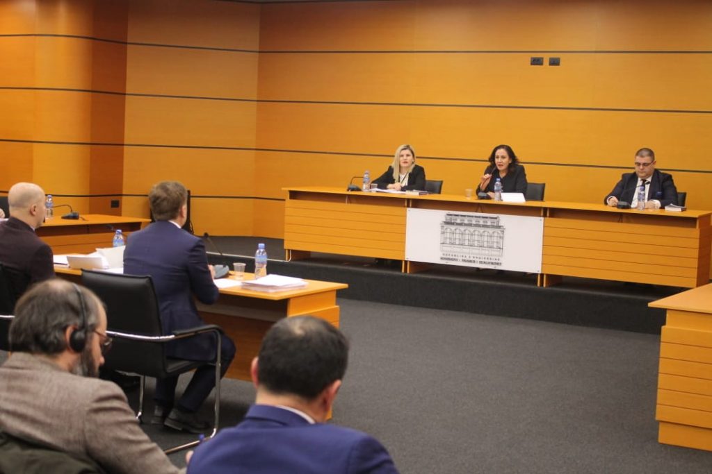 Vettingu/ Shkarkohet edhe kreu i Gjykatës së Shkodrës, i përfshirë në afera korruptive