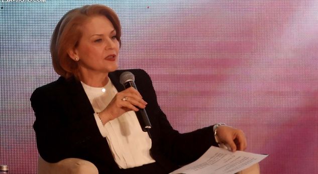 Ish-ministrja e PS-së “paralajmëron” rikthimin në politikë