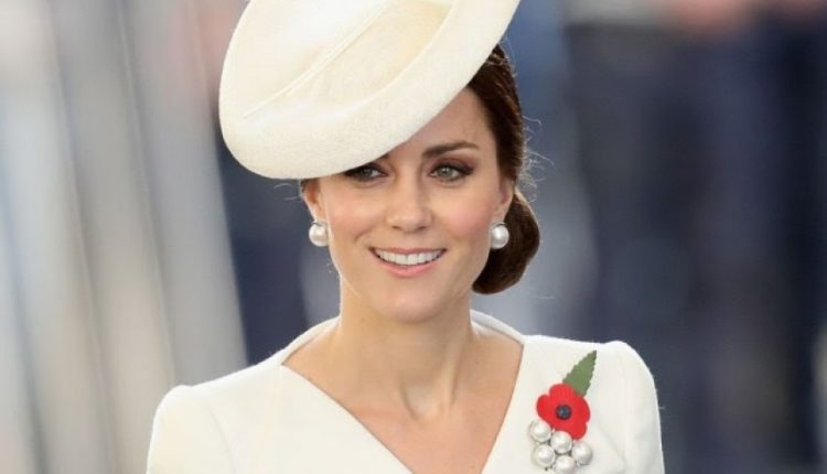 Kate Middleton feston 37-vjetorin, ja si dukej para se të martohej (FOTO)