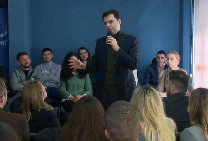 Si rrallëherë, Basha flet për babanë: Çfarë më ndodhi kur e shtrova në QSUT