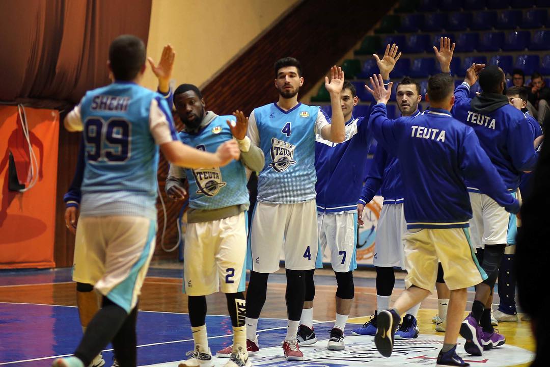 Basketboll/ Tjetër fitore dramatike ndaj kazakëve, Teuta merr kreun e Ligës Ballkanike