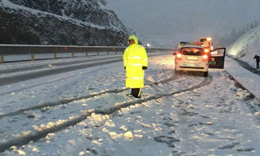 Moti i keq/ Ministria e Mbrojtjes vihet në gatishmëri, letër 12 prefektëve: Merrni masa