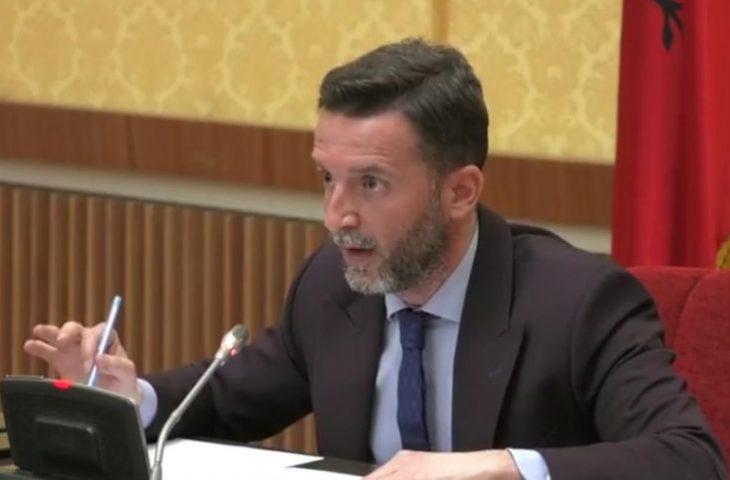 Ngujimi i studentëve, reagon Braçe: E padrejtë, e pandershme dhe partiake