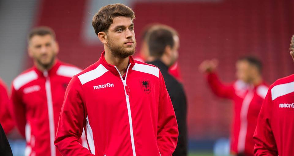 E bujshme: Mbrojtësi i Shqipërisë drejt Benficas