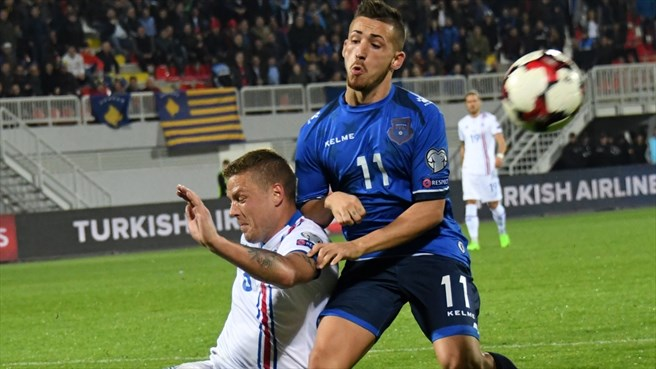 E bujshme, Juventusi kontakton fantazistin e Kosovës!