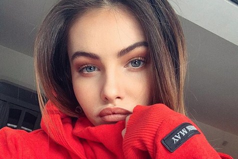 “Sfida e 10 viteve” e vajzës më të bukur në botë