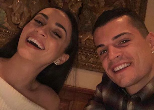 Granit Xhaka dedikim emocionues gruas: Në ditët me shi, dielli yt do jem unë