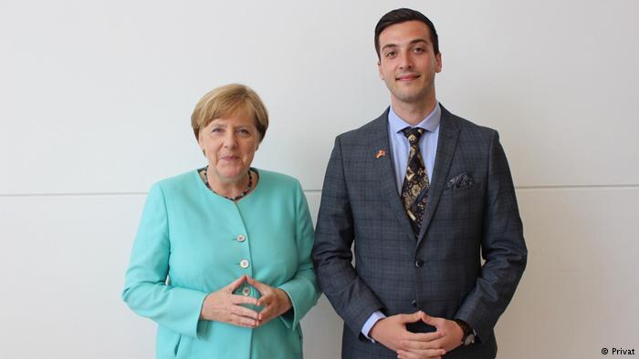&#8220;Në Shqipëri isha ngelës&#8221;, i riu që sot punon në Parlamentin gjerman