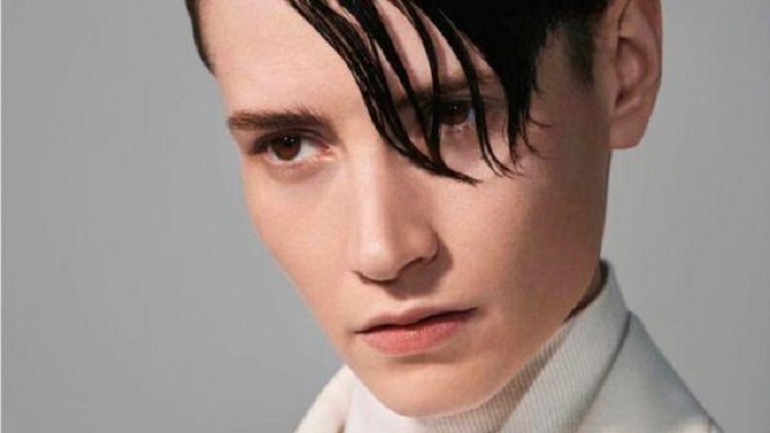 Revista e njohur ndërkombëtare “Vogue”, i dedikon kopertinën një transgjinori