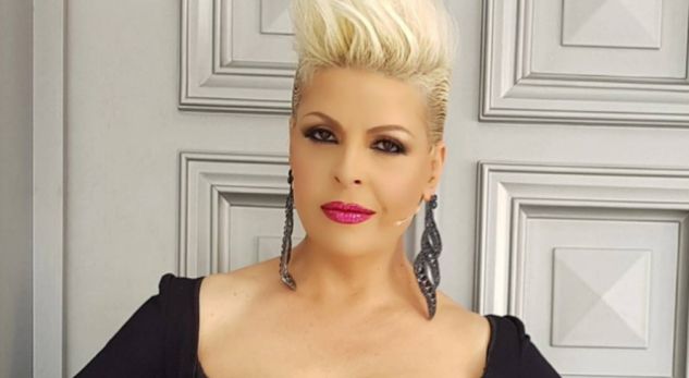 Aurela bën gjestin më të bukur dedikuar vajzave të saj (FOTO)