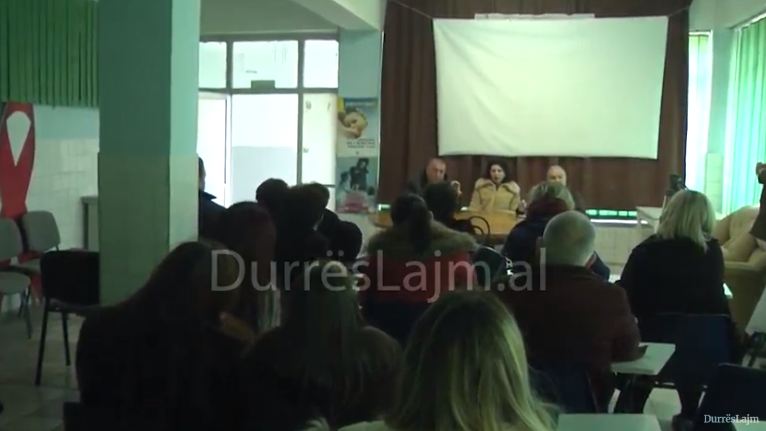 “Na kanë kërcënuar për orët shtesë”/ Mjekët e familjeve në Durrës ultimatum Ministrisë: Anuloni urdhrin e ri (VIDEO)