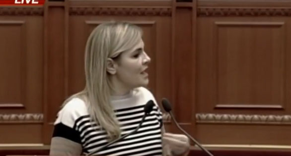 Kryemadhi: Përballja e njerëzve nuk do të jetë më politikisht, por personalisht