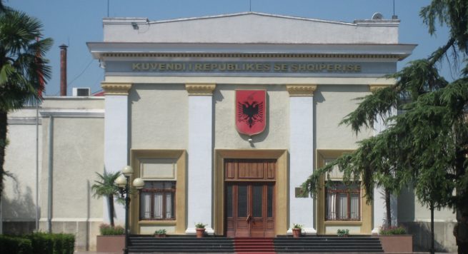 Kuvendi nis sesionin e ri me votimin e Ramës si ministër i Jashtëm