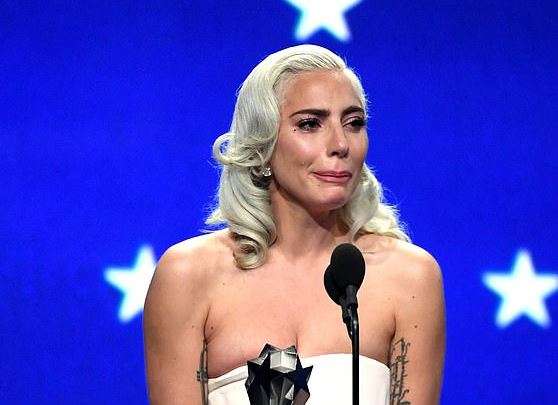 Lady Gaga merr lajmin e dhimbshëm