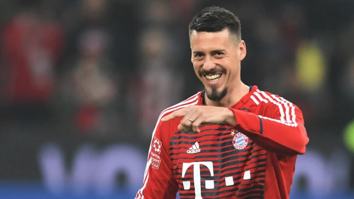 Largohet sulmuesi i Bajernit, përfiton miliona në Kinë