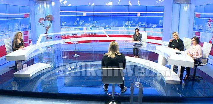 Ish-burri nga Durrësi e akuzoi për tradhti, gruaja mes lotësh: Më theu karrigen në kokë