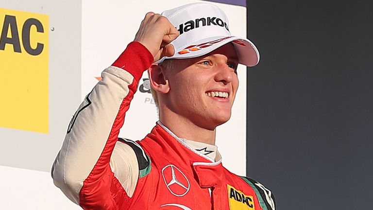 Mick Schumacher bëhet pjesë e Ferrarit