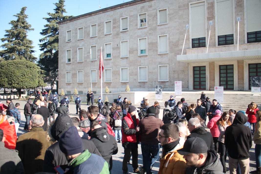 Studentët në protestë: Të plotësohen kërkesat, bojkot mësimit