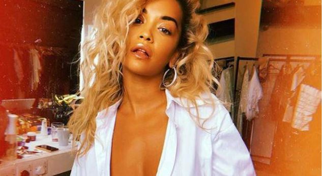 Rita Ora rrëfen momentin e frikshëm me një fans