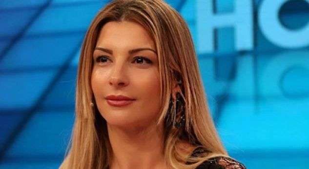 Si dukej Ornela Bregu para 10 vitesh (FOTO)