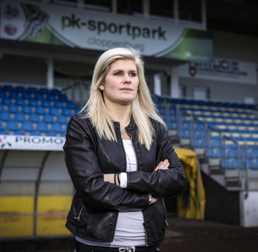 Gazetari e ngacmon se është trajnere në ekip meshkujsh, përgjigjja epike e gjermanes